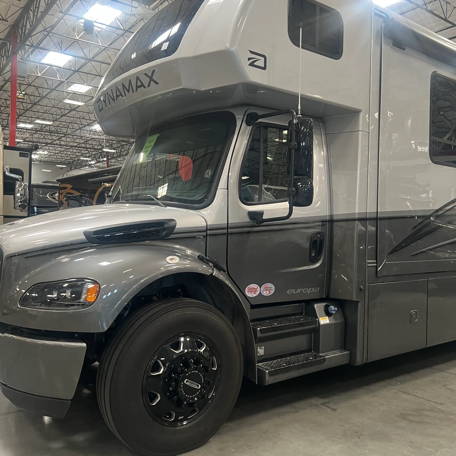 2027 DYNAMAX CORP EUROPA S 37CA (Grey)