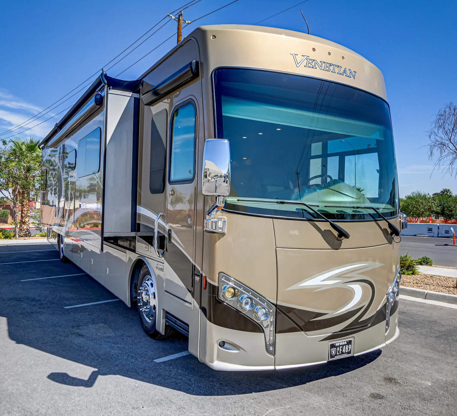 2017 THOR MOTOR COACH VENETIAN 40A