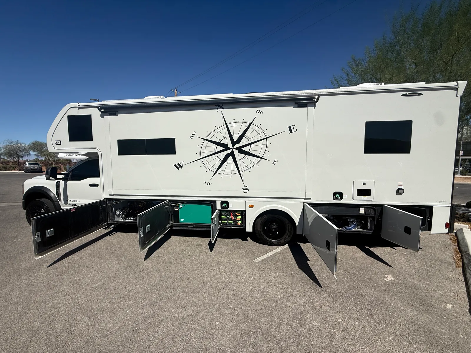 2027 Dynamax Isata 6 32KS Super C motorhome, photo 11 of 78