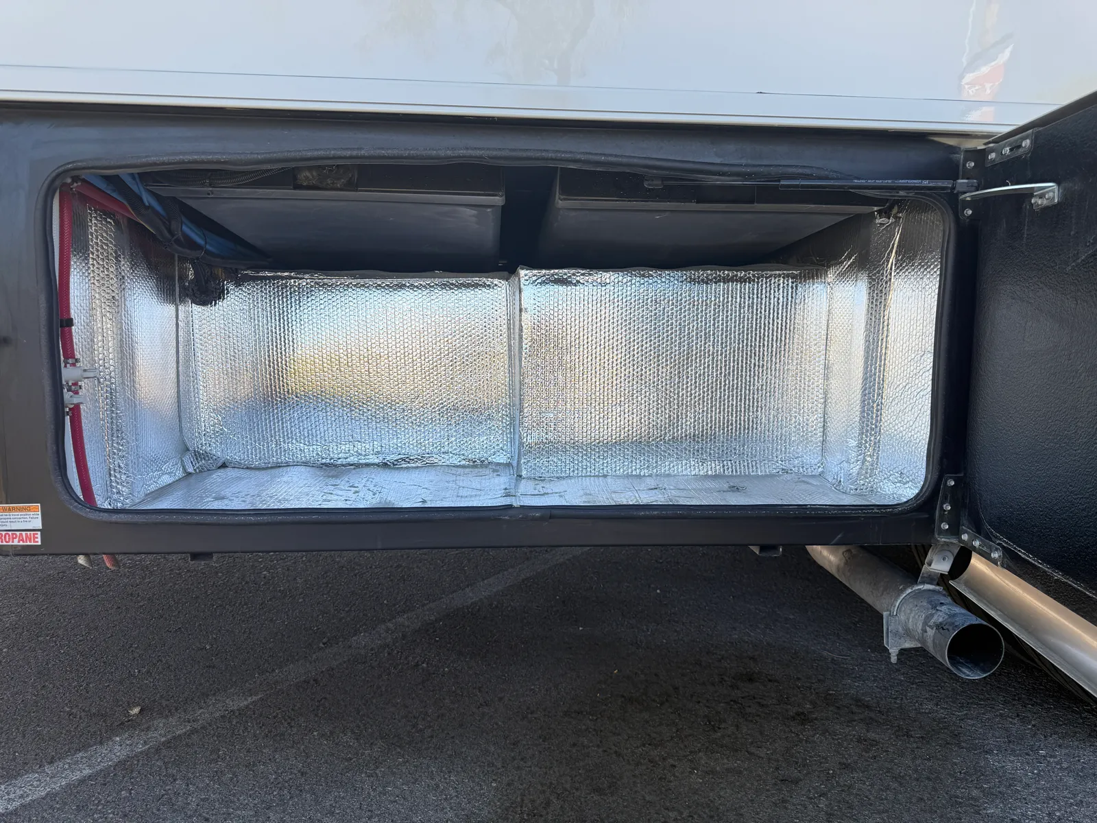 2027 Dynamax Isata 6 32KS Super C motorhome, photo 13 of 78