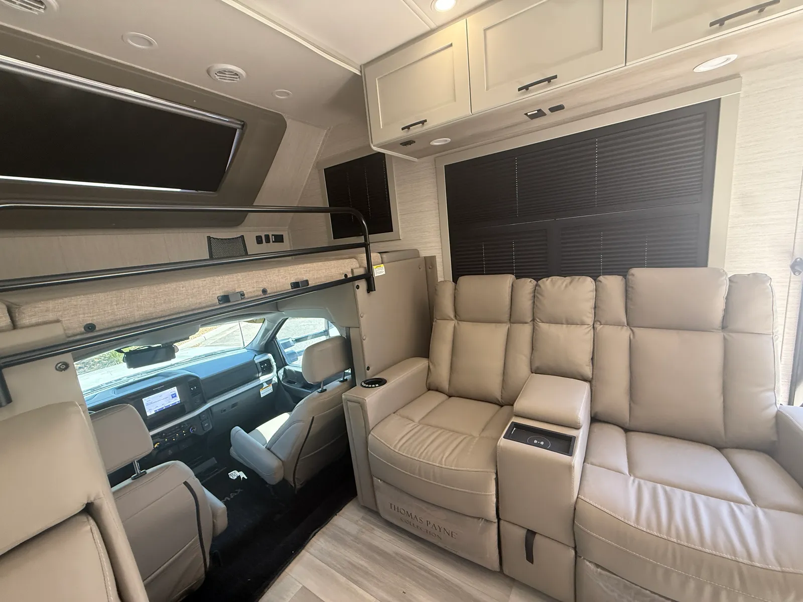 2027 Dynamax Isata 6 32KS Super C motorhome, photo 53 of 78