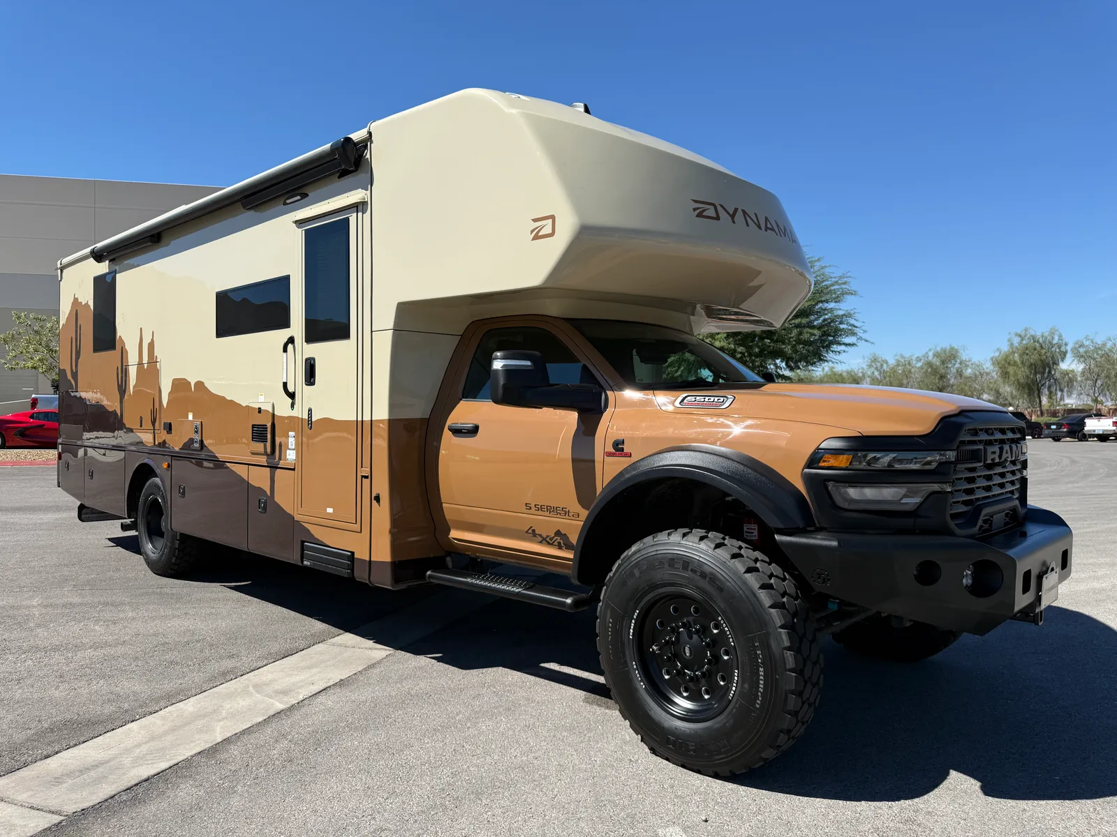 2027 DYNAMAX CORP ISATA 5 SERIES 30FW