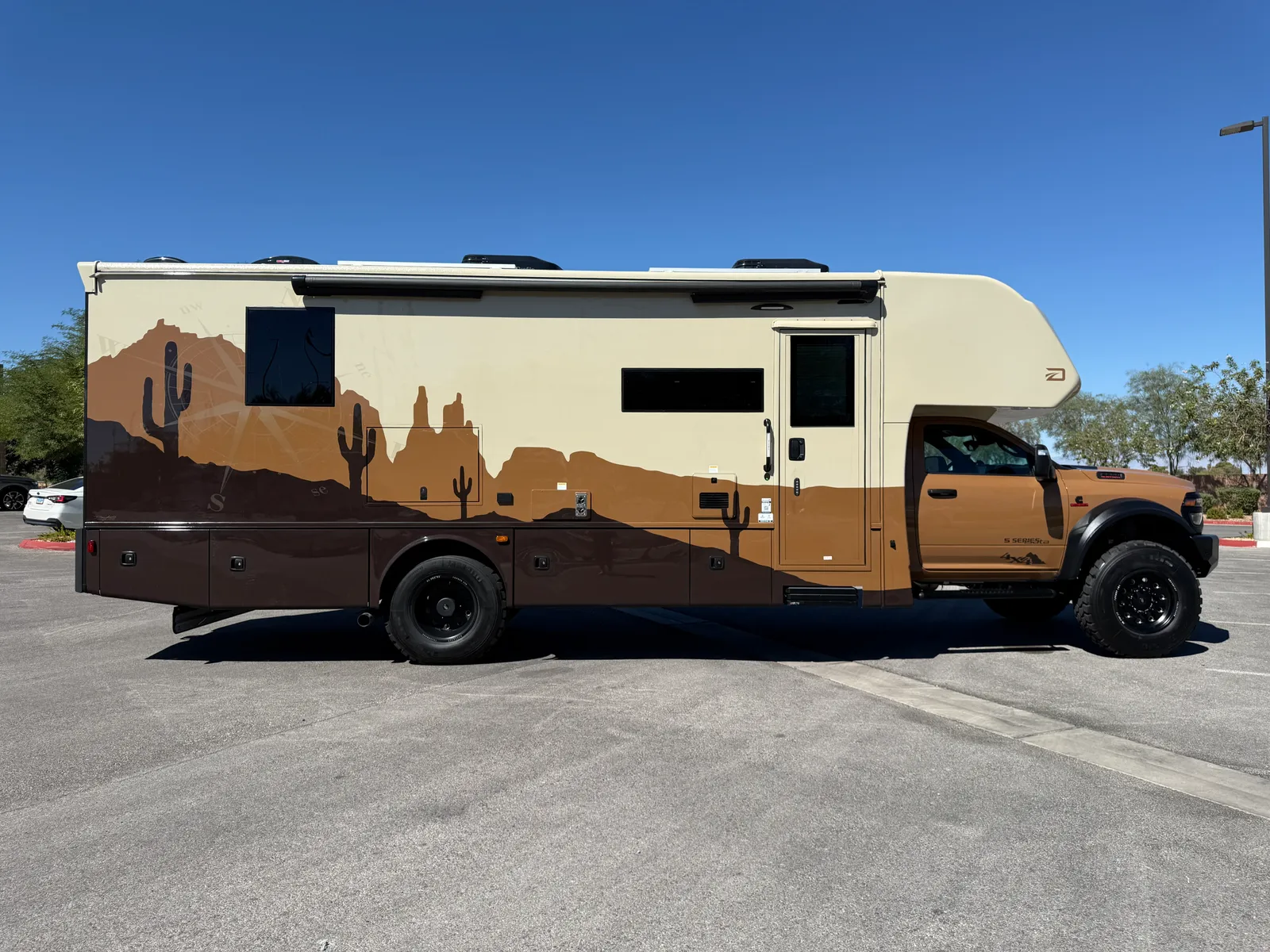 2027 Dynamax Corp Isata 5 Series 30FW Super C motorhome, photo 5 of 48